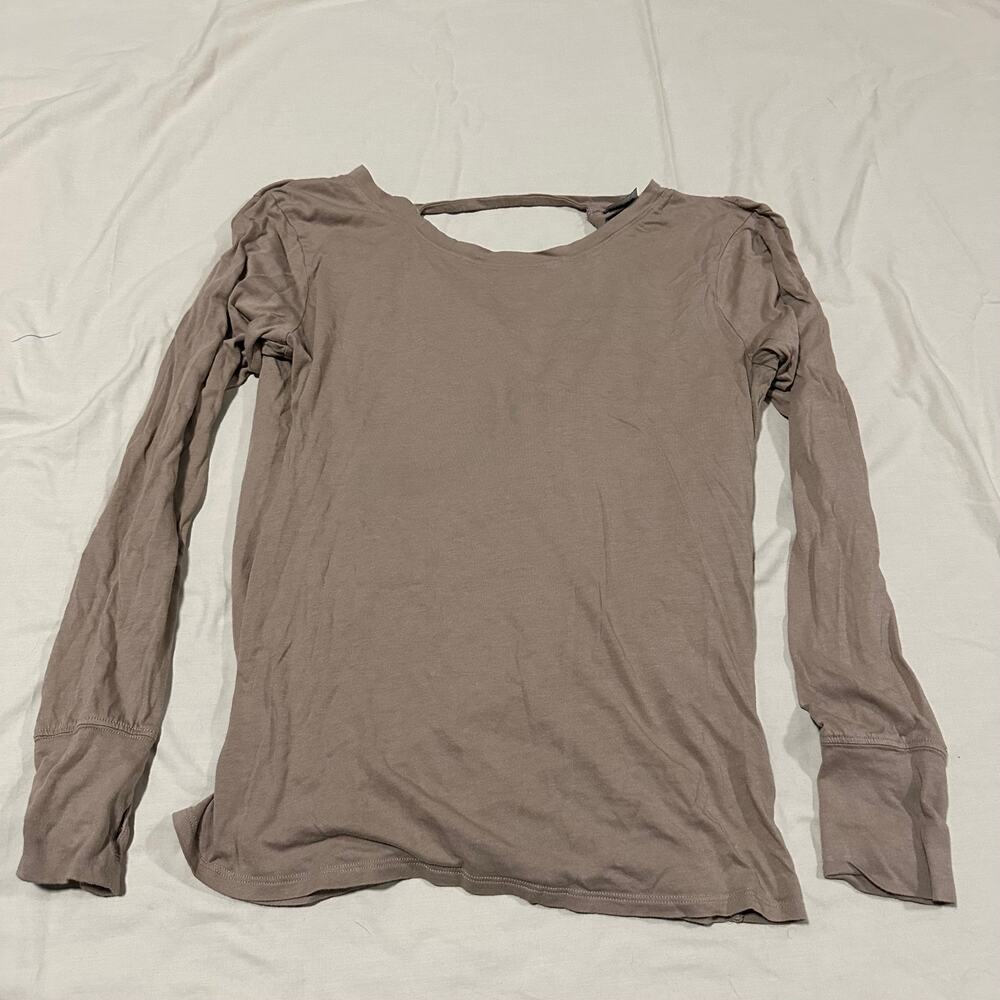 Mono b open back athletic top M